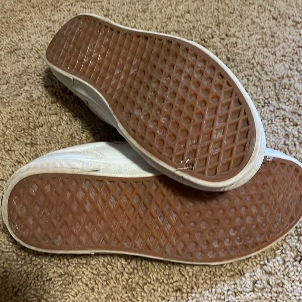 Vans - Picture 4 of 5